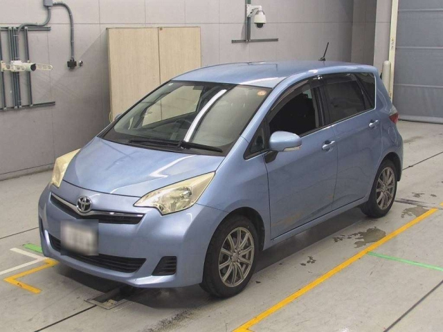 TOYOTA RACTIS 2012