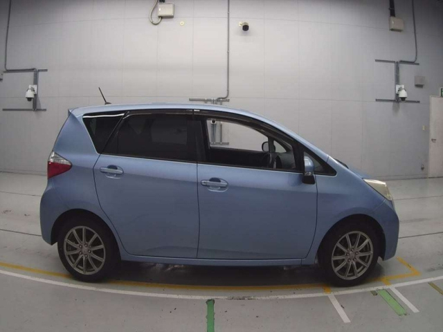 TOYOTA RACTIS 2012