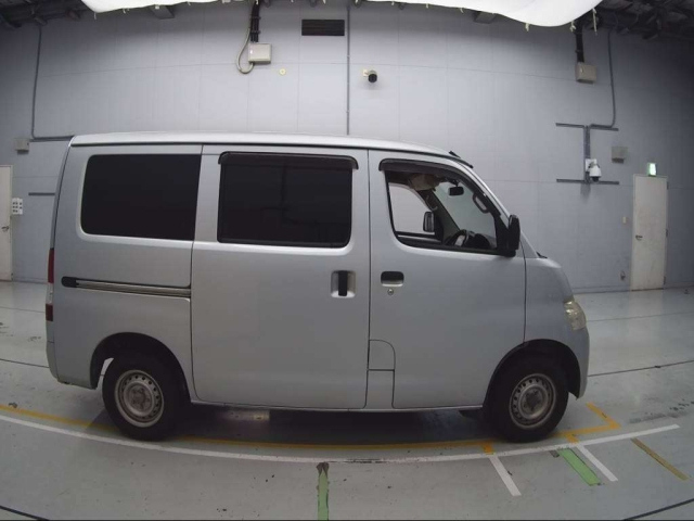 TOYOTA LITE ACE VAN 2016