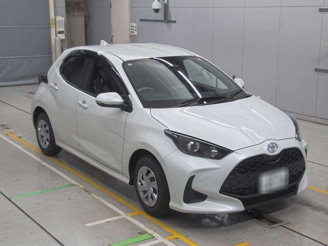 TOYOTA YARIS 2025