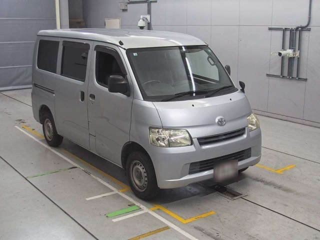 TOYOTA LITE ACE VAN 2016