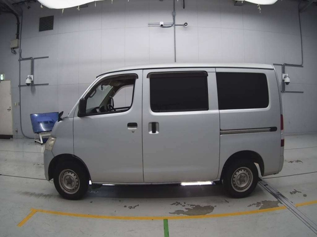 TOYOTA LITE ACE VAN 2016