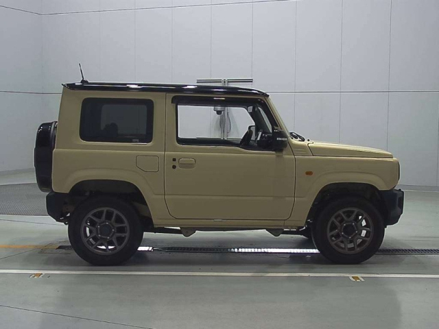 SUZUKI JIMNY 2021