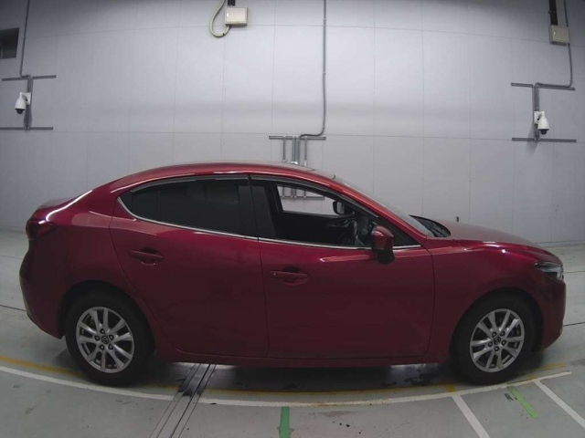 MAZDA AXELA 2018
