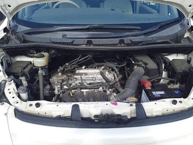 TOYOTA NOAH 2009
