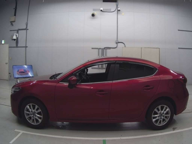 MAZDA AXELA 2018