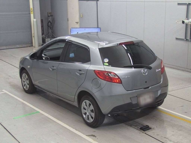 MAZDA DEMIO 2011