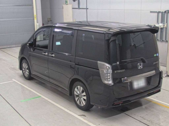 HONDA STEP WAGON 2013