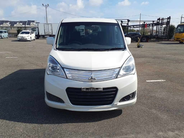 MITSUBISHI DELICA D2 2014