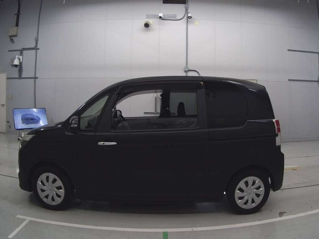 TOYOTA SPADE 2012