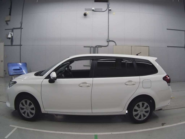 TOYOTA COROLLA FIELDER 2019