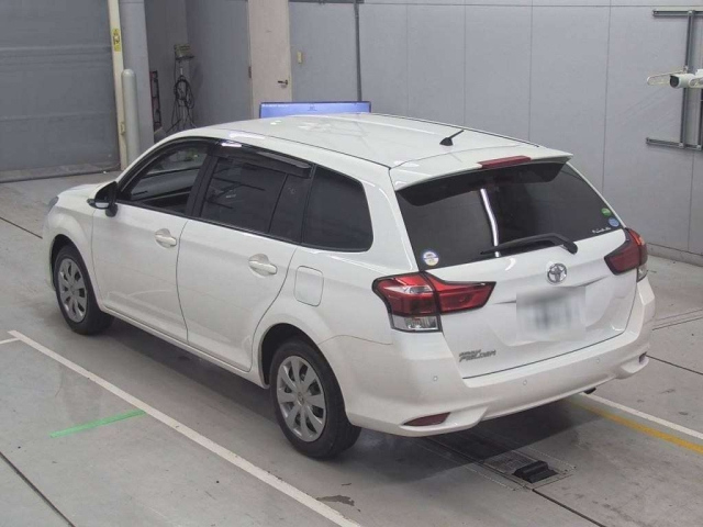 TOYOTA COROLLA FIELDER 2019
