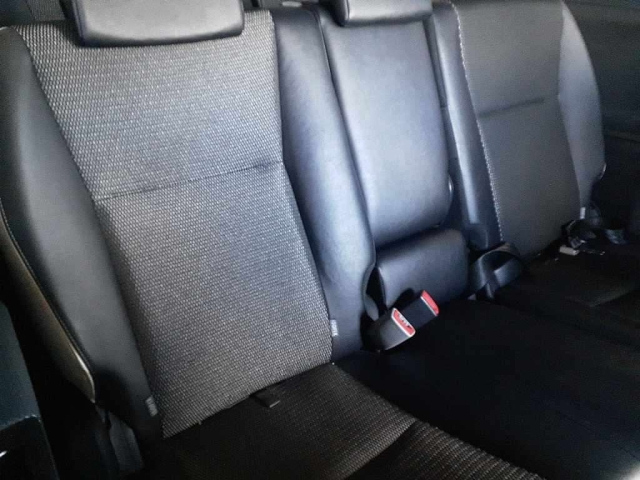 TOYOTA WISH 2012