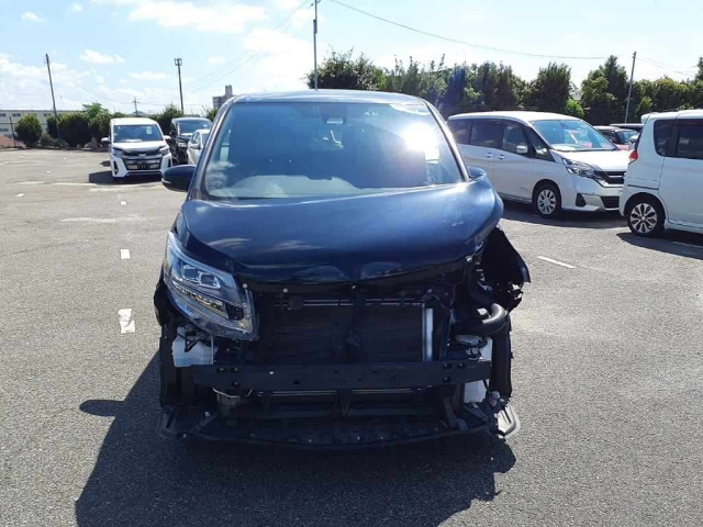 TOYOTA NOAH 2019