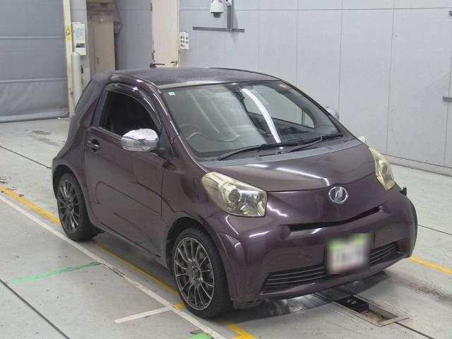 TOYOTA IQ 2010