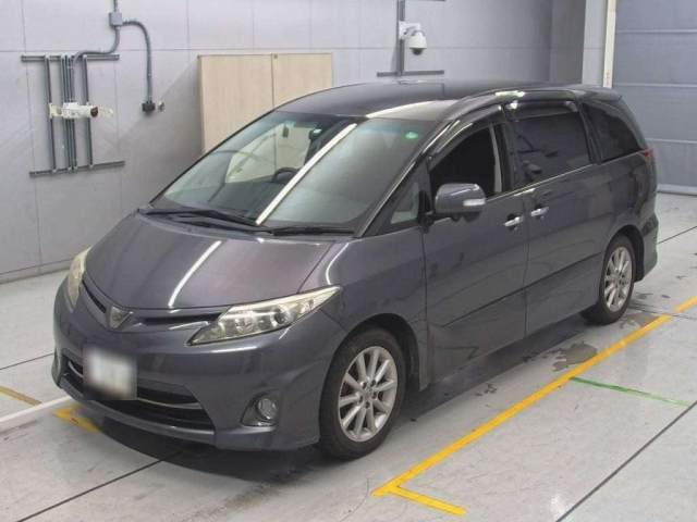 TOYOTA ESTIMA 2010