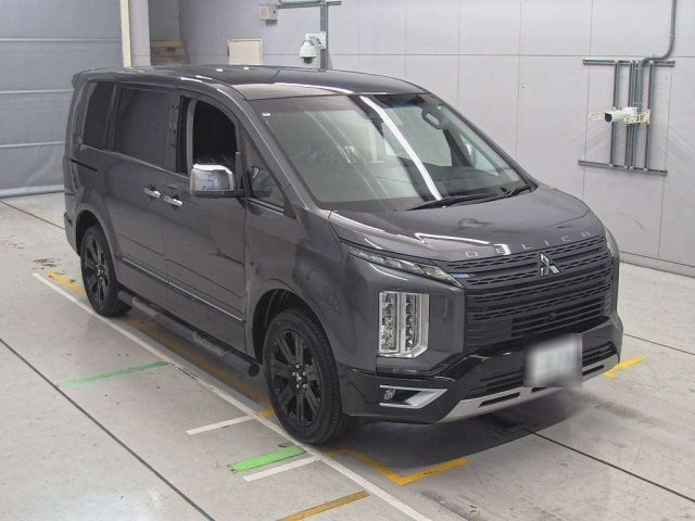 MITSUBISHI DELICA D5 2019