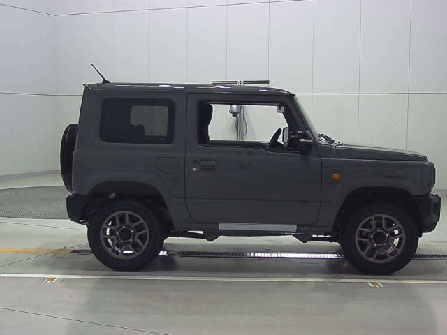 SUZUKI JIMNY 2025