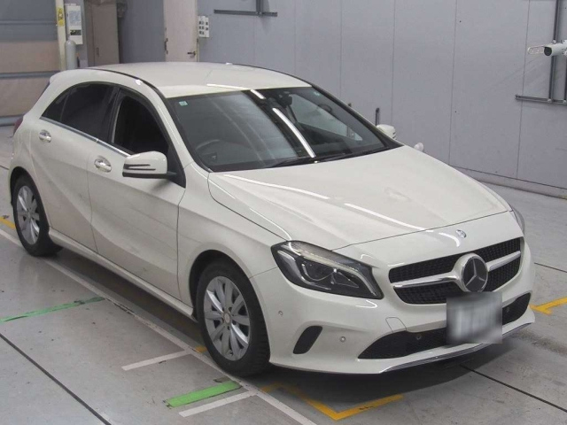 MERCEDES BENZ A CLASS 2015
