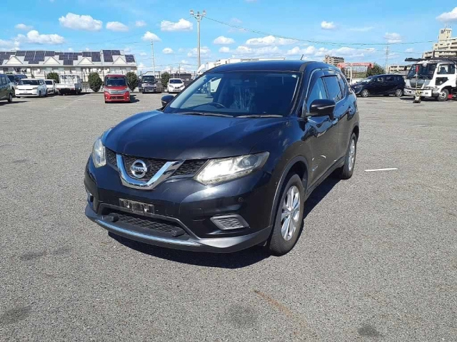 NISSAN X-TRAIL 2015