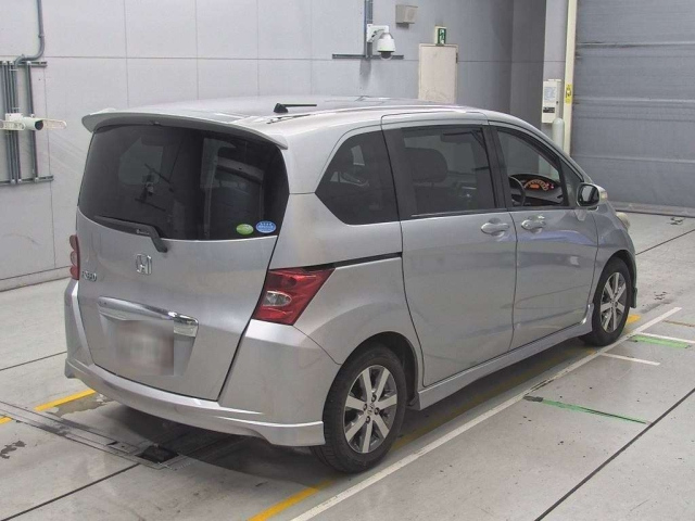HONDA FREED 2009