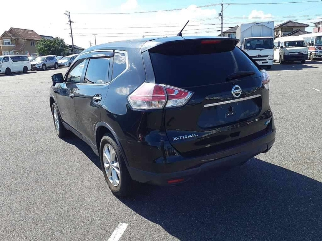 NISSAN X-TRAIL 2015