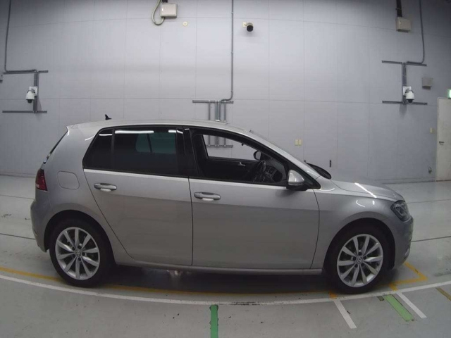 VOLKSWAGEN GOLF 2018
