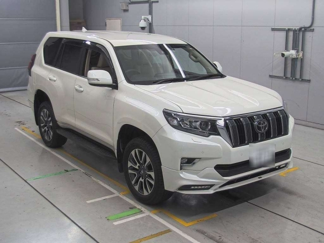 TOYOTA LAND CRUISER PRADO 2023
