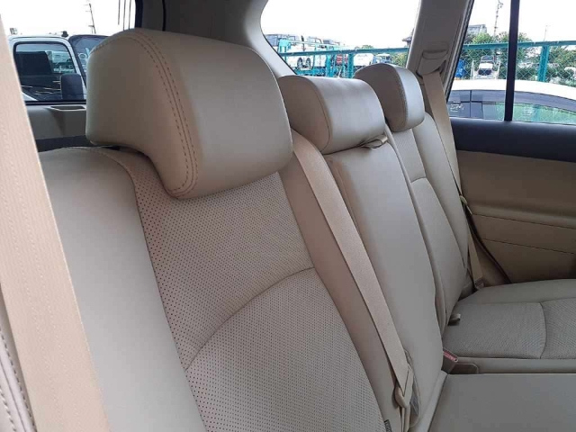 TOYOTA LAND CRUISER PRADO 2023