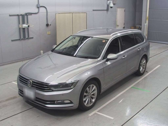 VOLKSWAGEN PASSAT VARIANT 2016