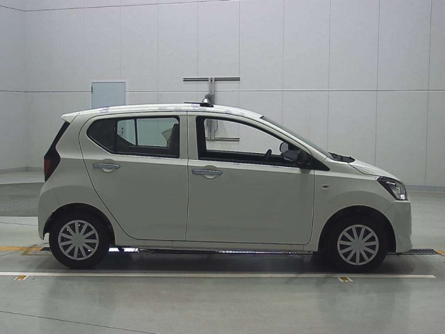 DAIHATSU MIRA E S 2023