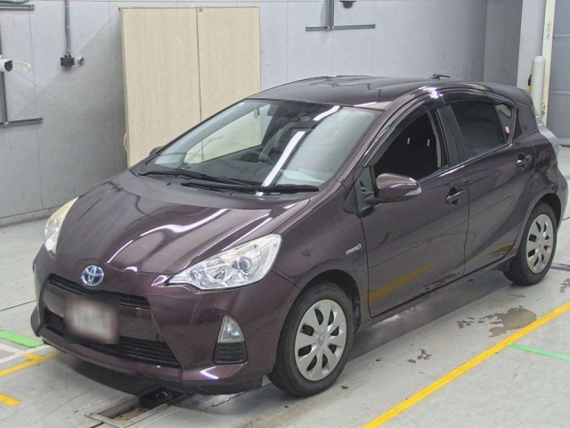 TOYOTA AQUA 2014