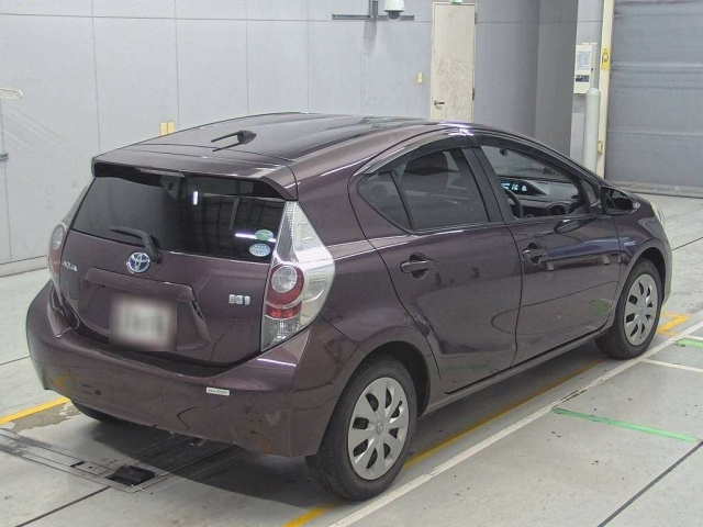TOYOTA AQUA 2014