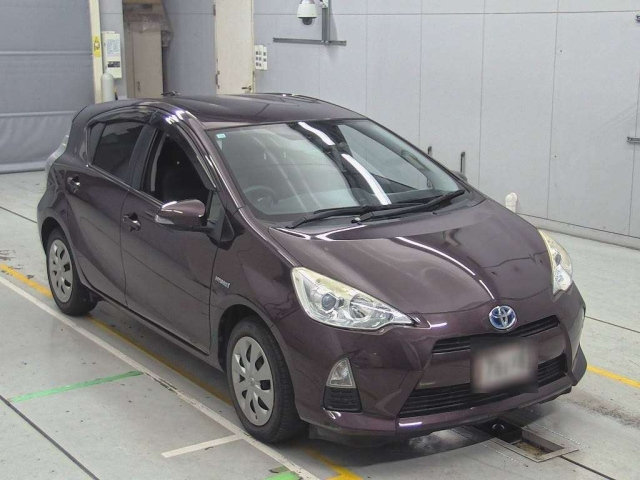TOYOTA AQUA 2014