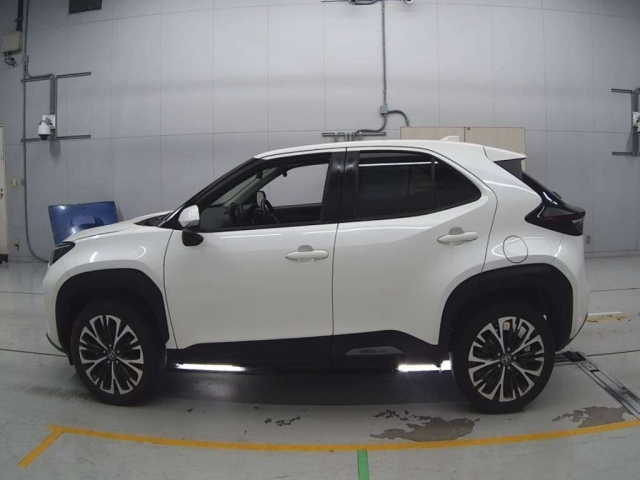 TOYOTA YARIS CROSS 2021