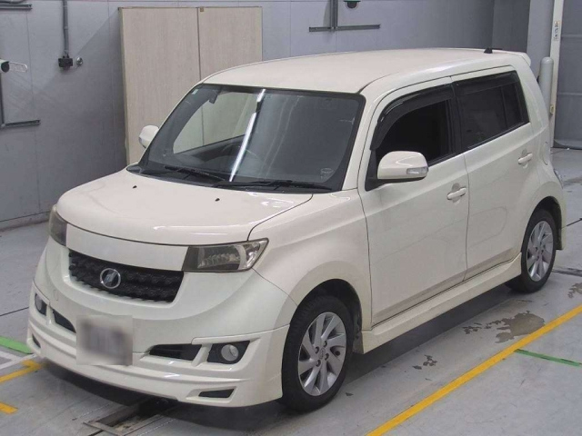 TOYOTA BB 2009