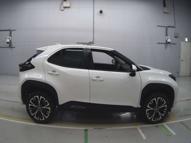 TOYOTA YARIS CROSS 2021