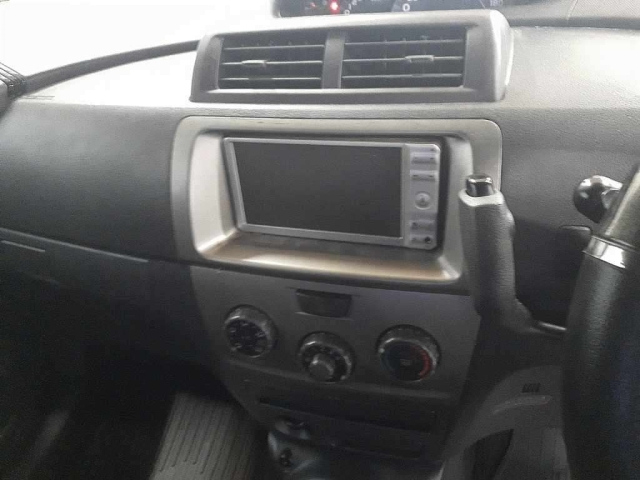 TOYOTA BB 2009
