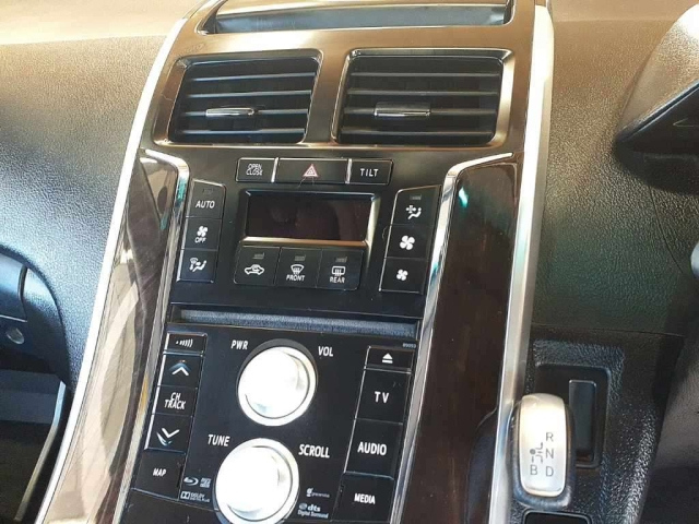 TOYOTA SAI 2016