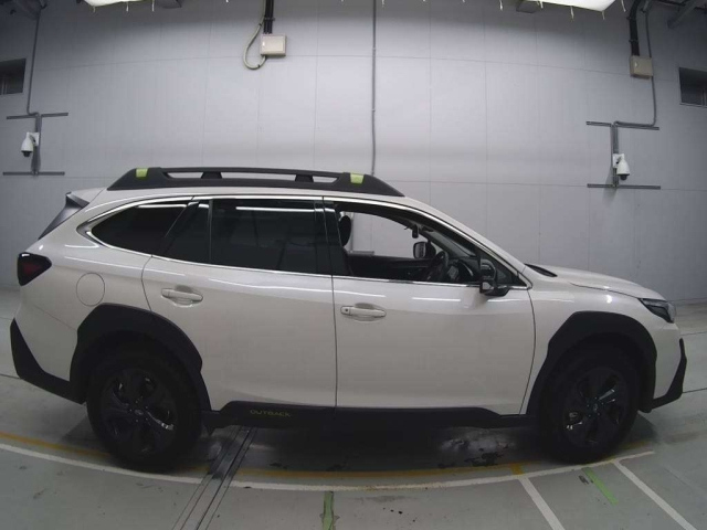 SUBARU LEGACY OUTBACK 2023