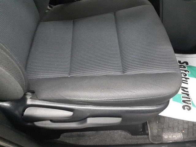 TOYOTA NOAH 2019