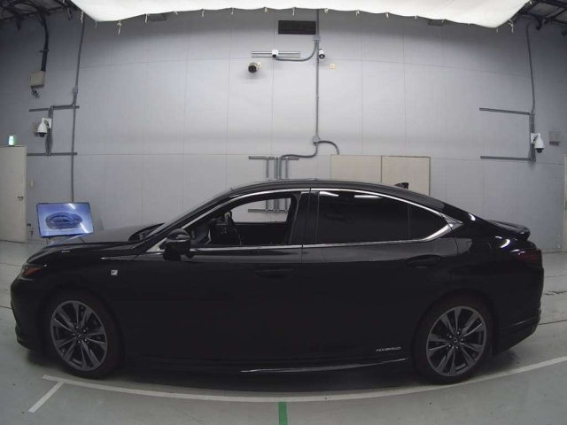 LEXUS ES 2019