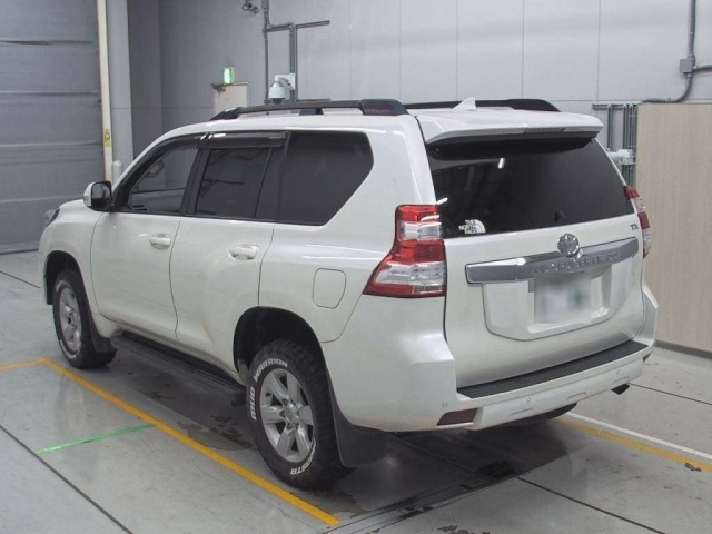 TOYOTA LAND CRUISER PRADO 2016