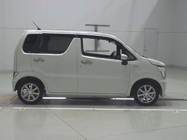 SUZUKI WAGON R 2020