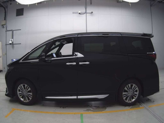 TOYOTA ALPHARD 2025