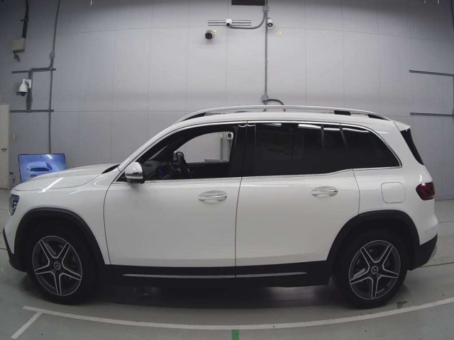 MERCEDES BENZ GLB 2021