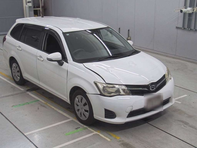 TOYOTA COROLLA FIELDER 2013