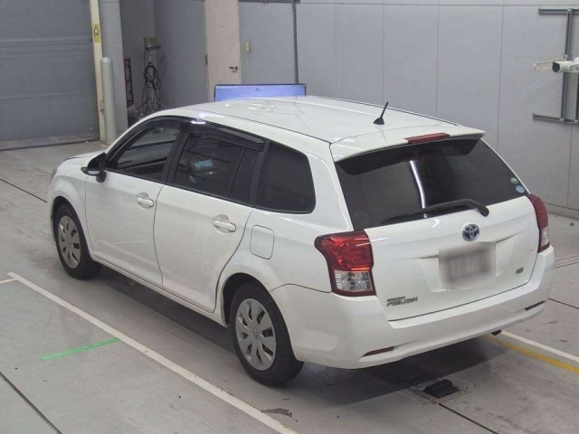 TOYOTA COROLLA FIELDER 2013