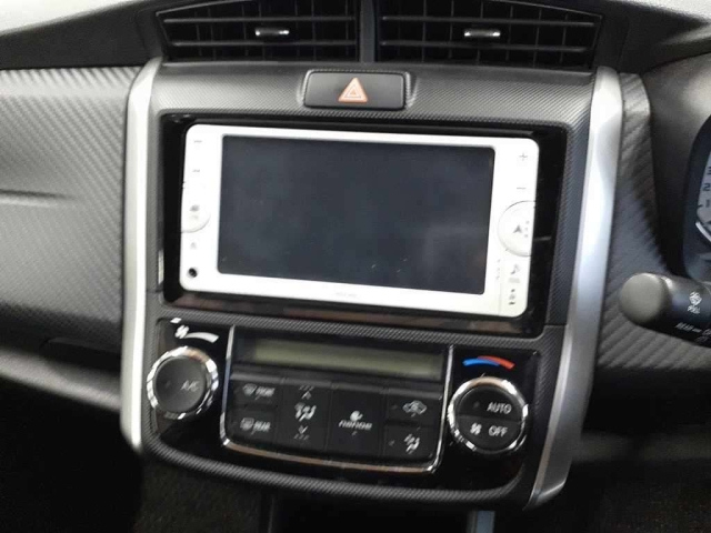 TOYOTA COROLLA FIELDER 2013