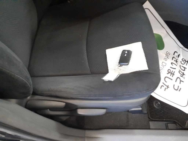 TOYOTA PRIUS ALPHA 2013